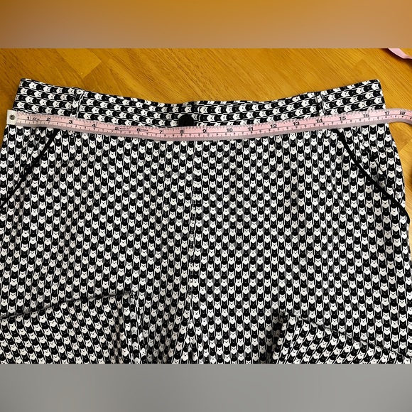 Betabrand pants, 5 pockets, women’s XL, Catstooth print, black & white. NWOT. - Picture 6 of 13